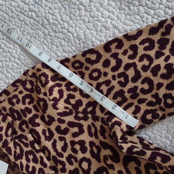 NWT Ann Taylor Size Small Animal Print Two Button Front Closure Sweater - Picture 7 of 13